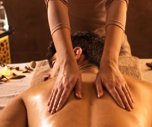 Exploring the Tantric Couples Massage